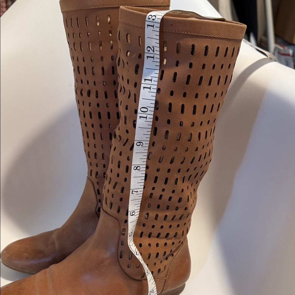 Banana Republic tan tall knee-high leather boots 7 - Picture 7 of 16